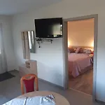 B&B Apartma In Sobe Pilih