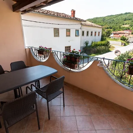 Bed & Breakfast Apartma In Sobe Pilih 3*