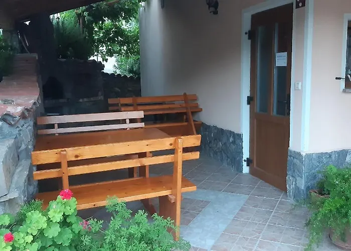 ベッド・アンド・ブレックファスト Apartma In Sobe Pilih 3*