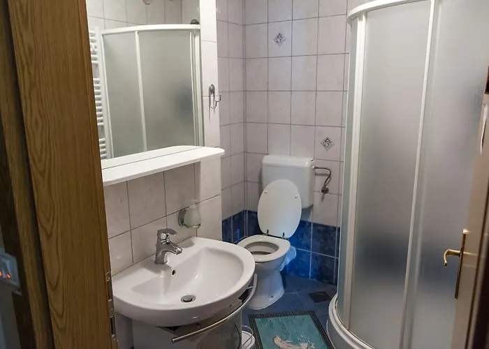 Nočitev z zajtrkom Apartma In Sobe Pilih Vipava