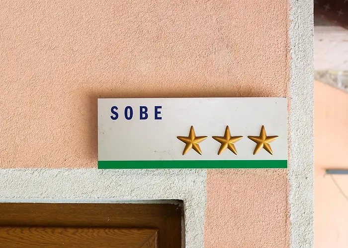 ベッド・アンド・ブレックファスト Apartma In Sobe Pilih ヴィパーヴァ