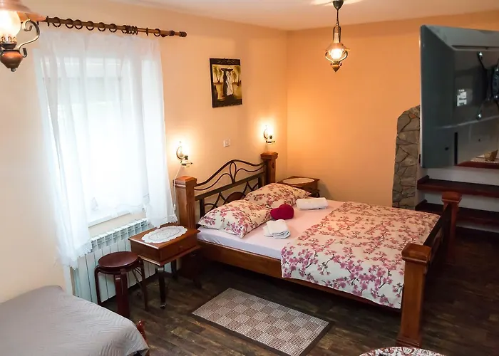 ベッド・アンド・ブレックファスト Apartma In Sobe Pilih 3*